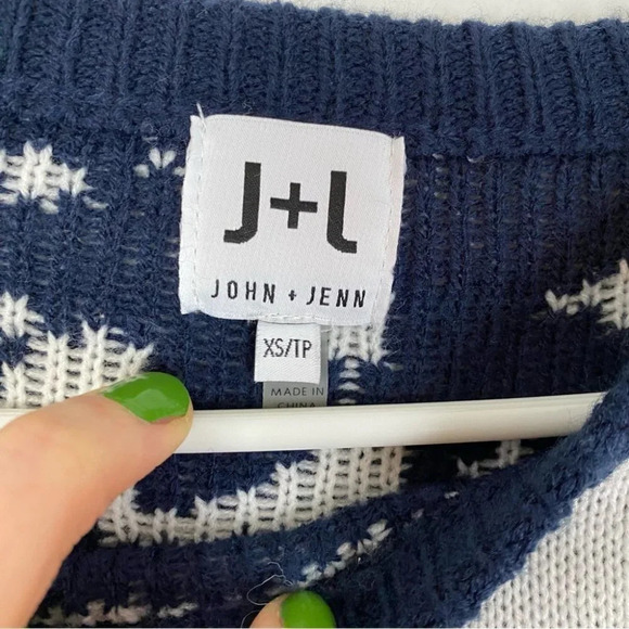 John & Jenn Sweater Deep Ocean Abstract Pullover Jumper Womens Size XS Crewneck - Picture 7 of 7